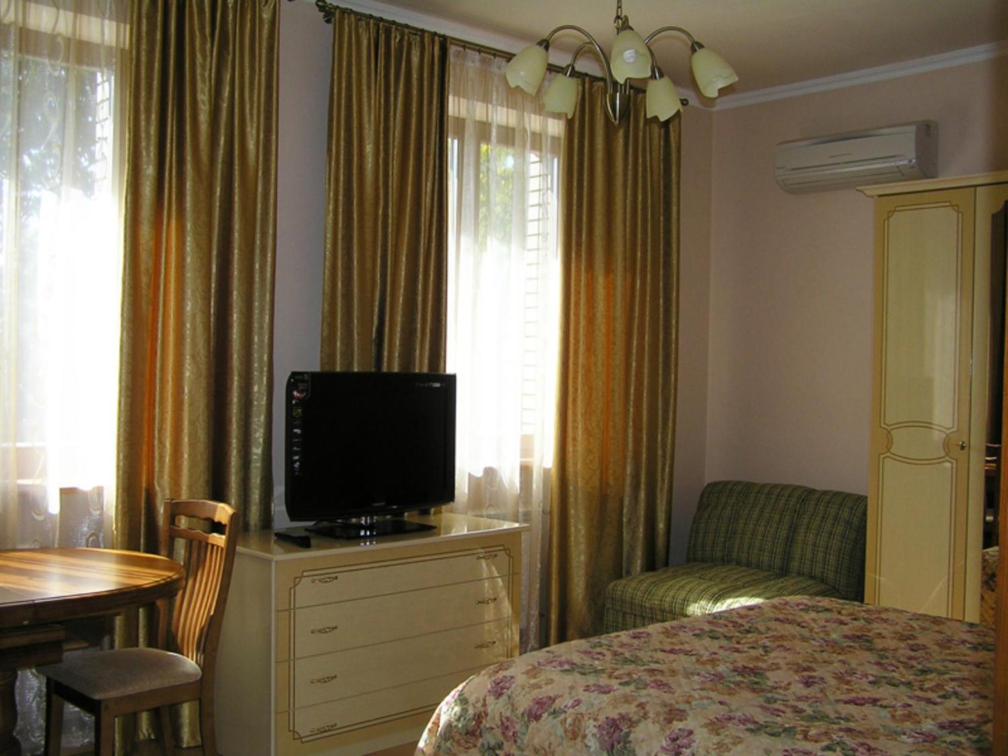 Comfortel Aparthotel Odesa Exterior foto